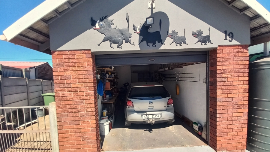 3 Bedroom Property for Sale in Vredenburg Western Cape